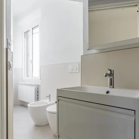 Urban Nest Flat Iron Apartment