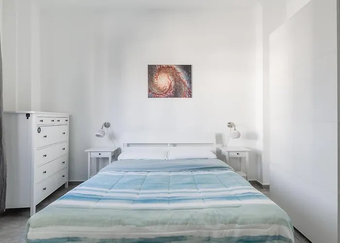 Urban Nest Flat Iron * בולוניה