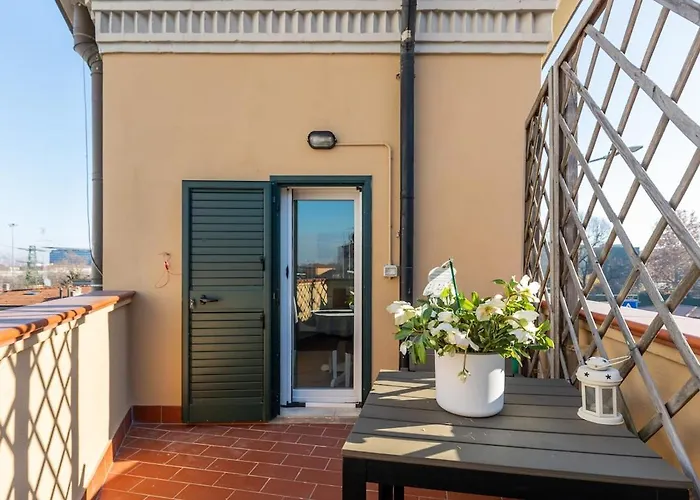 Urban Nest Flat Iron *