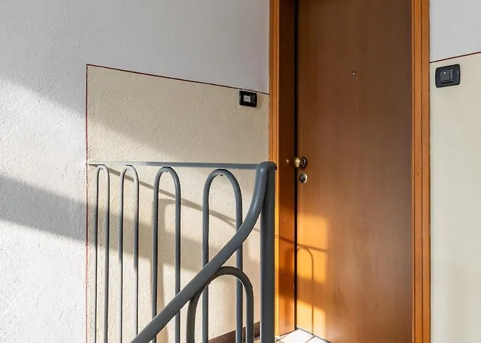 Urban Nest Flat Iron * Bologna